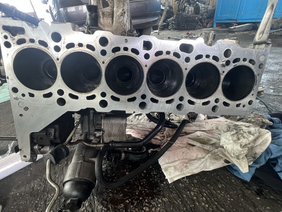 Блок с бутала 286кс 535D 335D M57D30 X5 X3 SD
