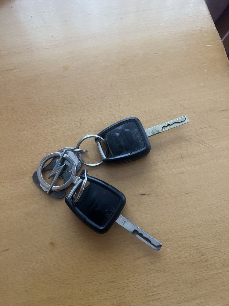 Opel vectra B 1999 юбилеен модел