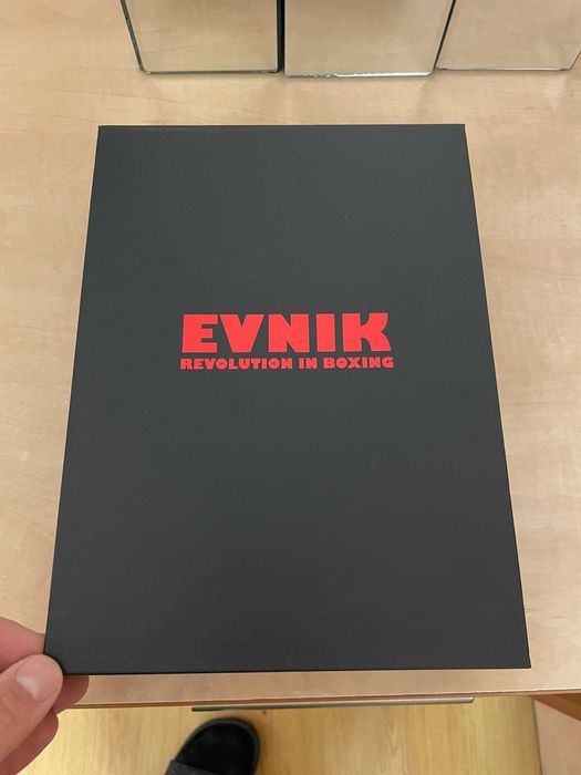 Евник-1 Експлозивна скорост и мощ в ударите ти бокс,мма,кикбокс