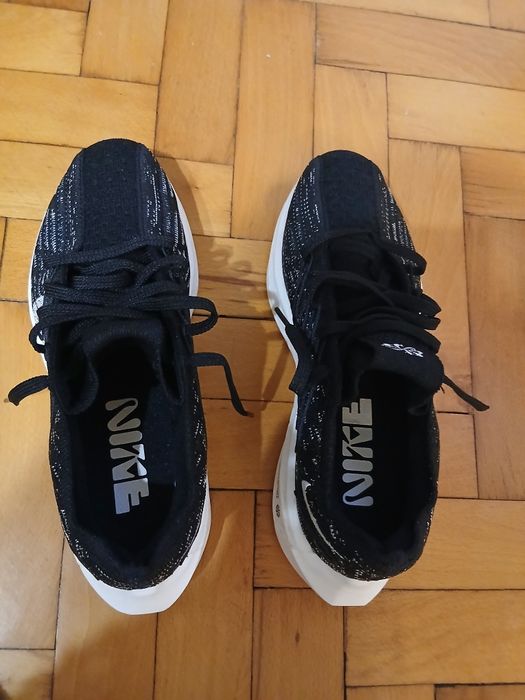 Дамски маратонки Nike