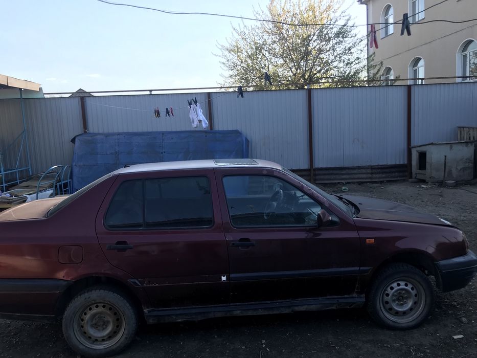 Продам машину Фольксваген венто