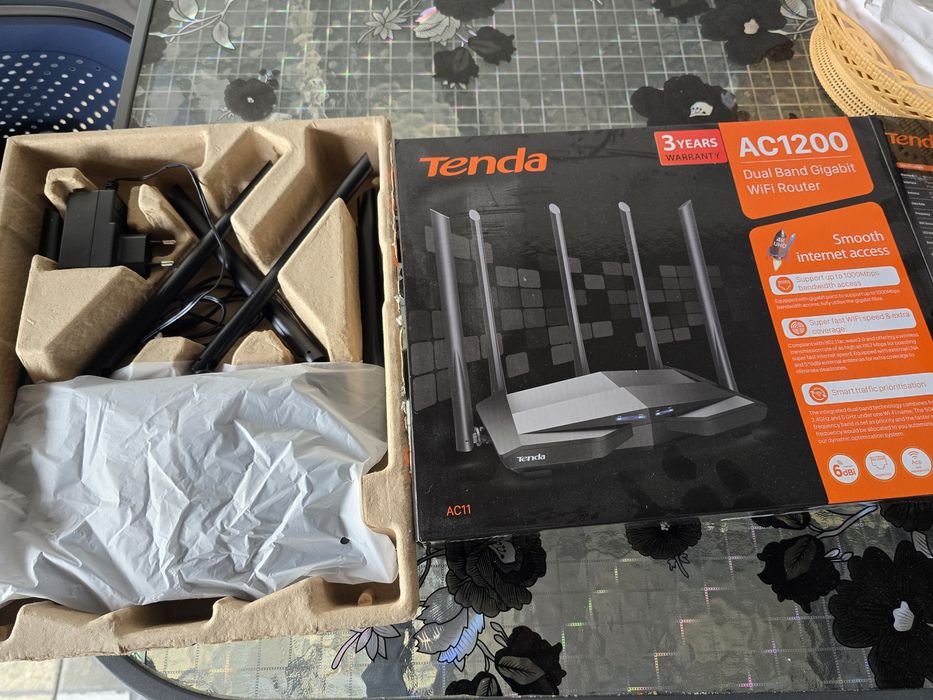 Router tenda ac1200