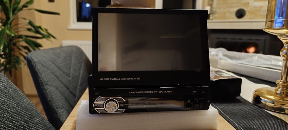 Мултимедия 1 дин за кола + задна камера над номера