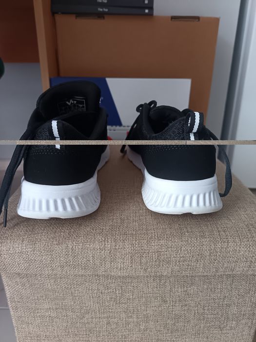 Дамски маратонки Vty черни