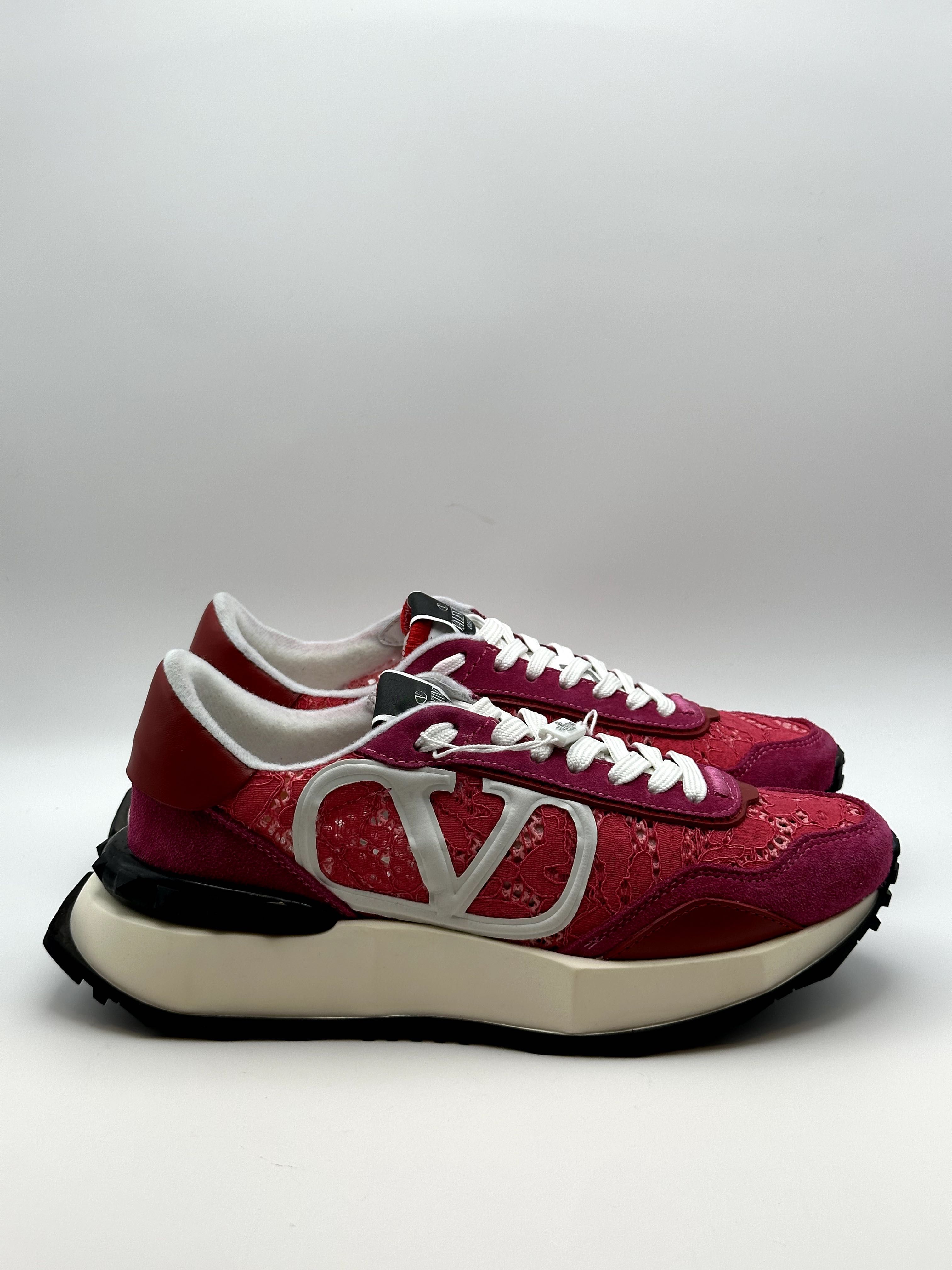 Valentino Low-Top Rocketed Pink