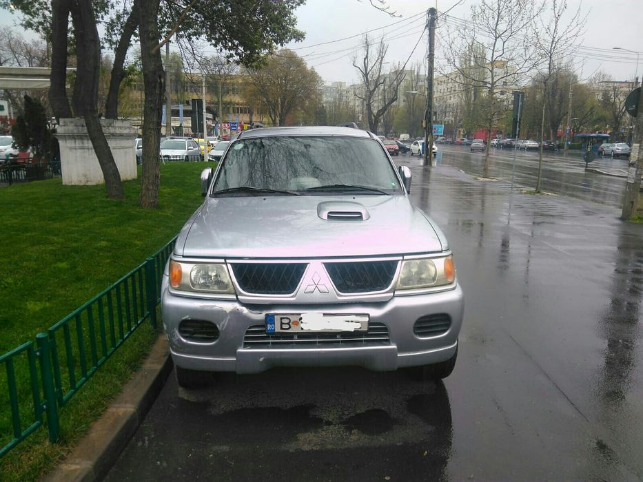 Mitsubishi pajero sport 2006