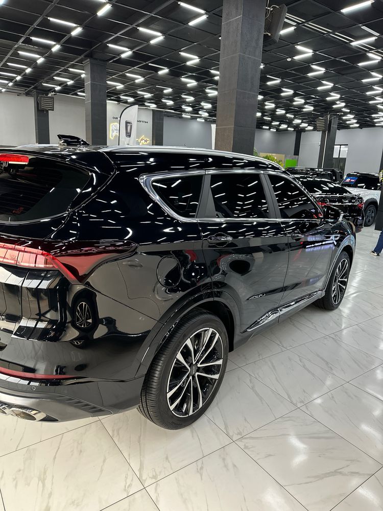 Jetour X90 Plus 1,6T oq qora rang