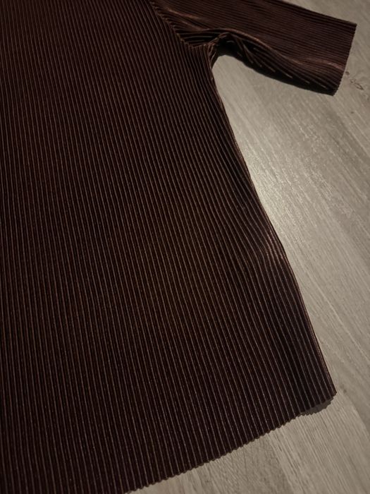 Плесирана блуза с половин ръкав