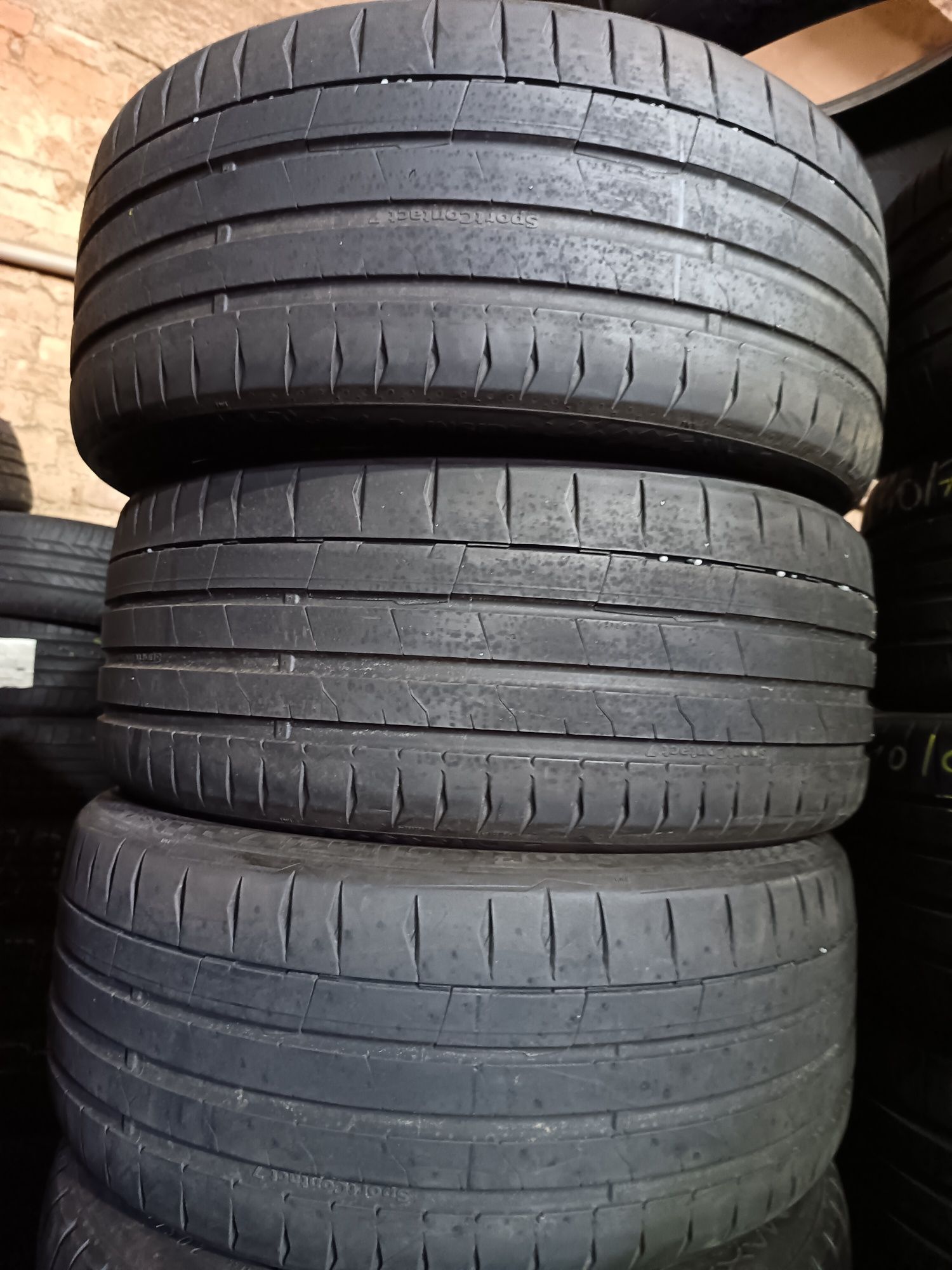 Anvelope vara 235 40 19 continental 2024 5-5.5mm
