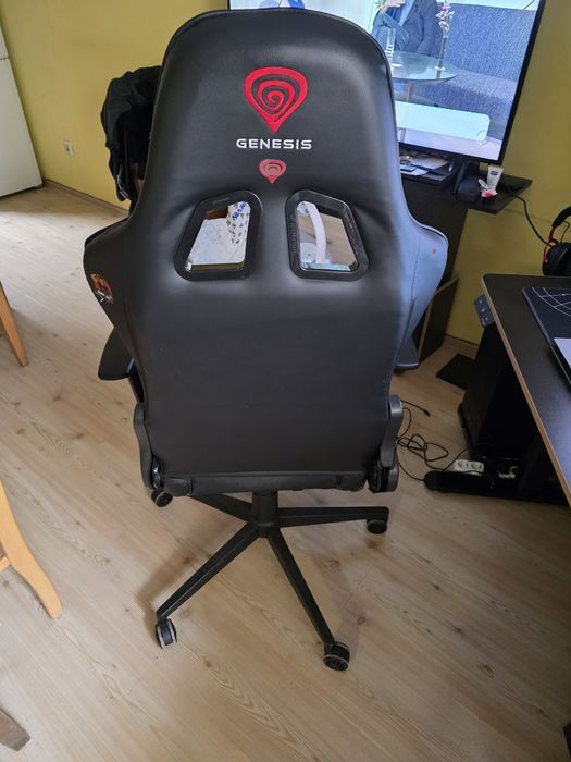 Геймърси стол Genesis Nitro 550 G2