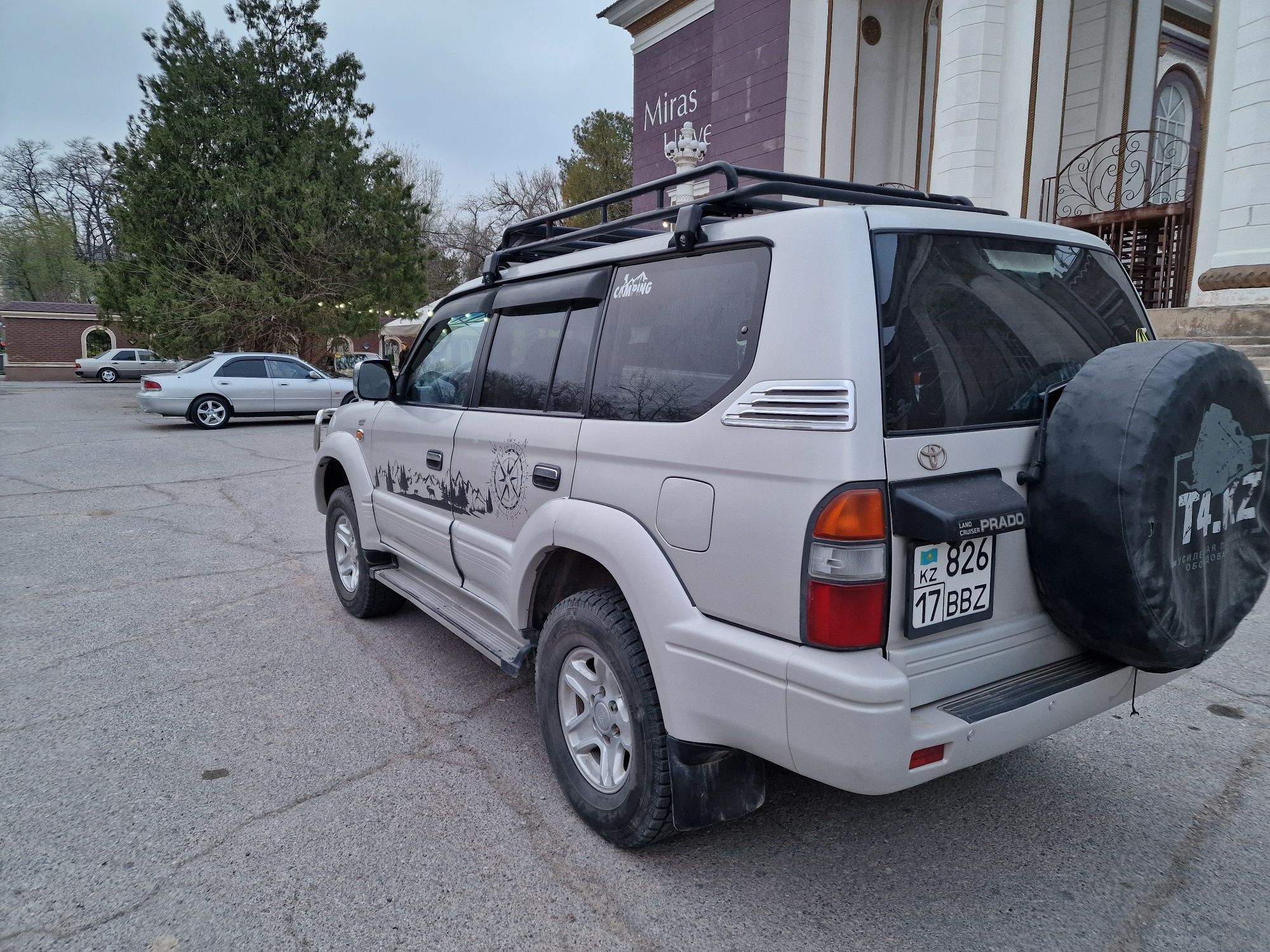 Land Cruiser Prado 90