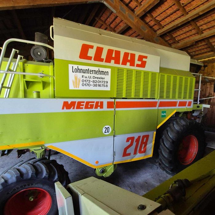 Se vinde doua combine Claas cu accesori complecte