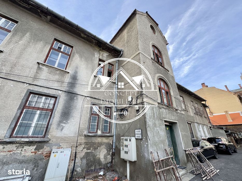 Apartament de vanzare in Sibiu, ultra central 96 de mp, 4 camere