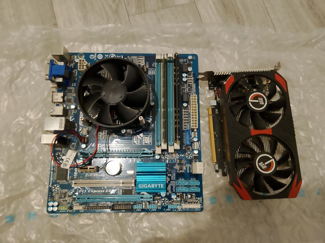 Продам комплект для ПК RX560 4GB GDDR5