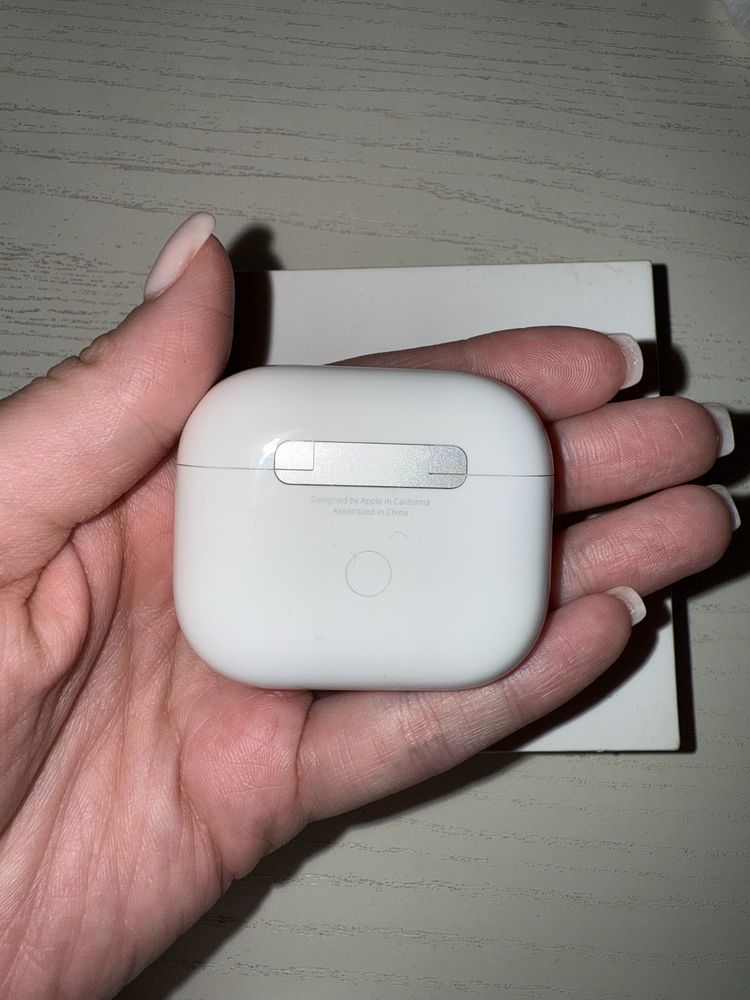 Airpods ( case без наушников )