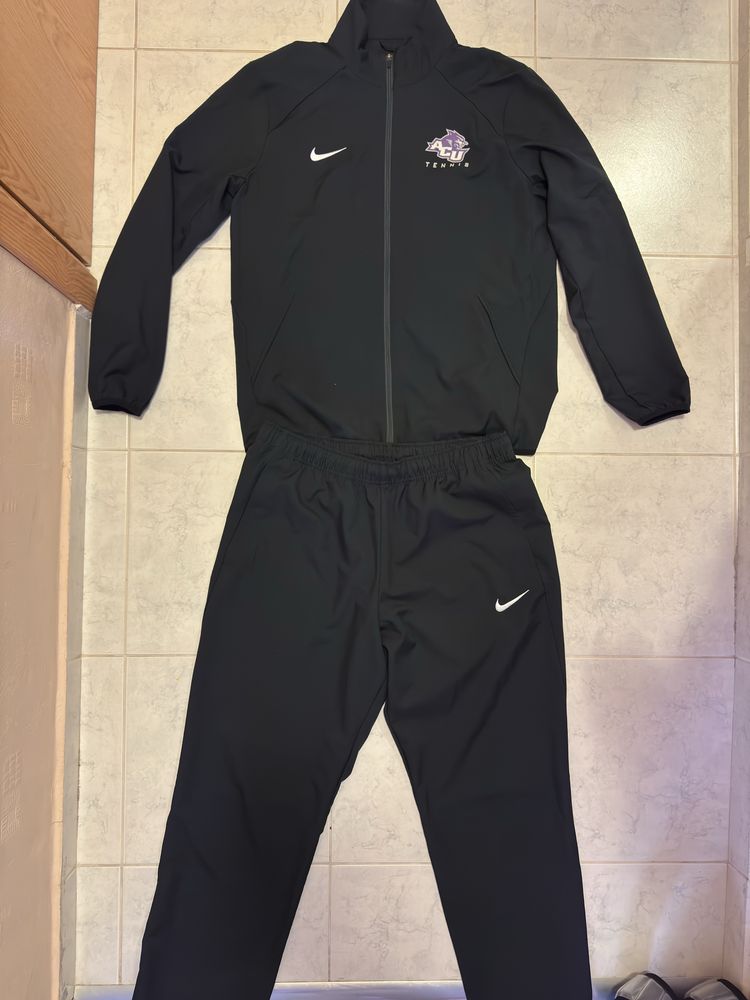 Екип Nike оригинален