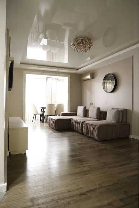 Zudlik bilan ijaraga beraman 3 xonali kvartirani shayxantoxurda 306*