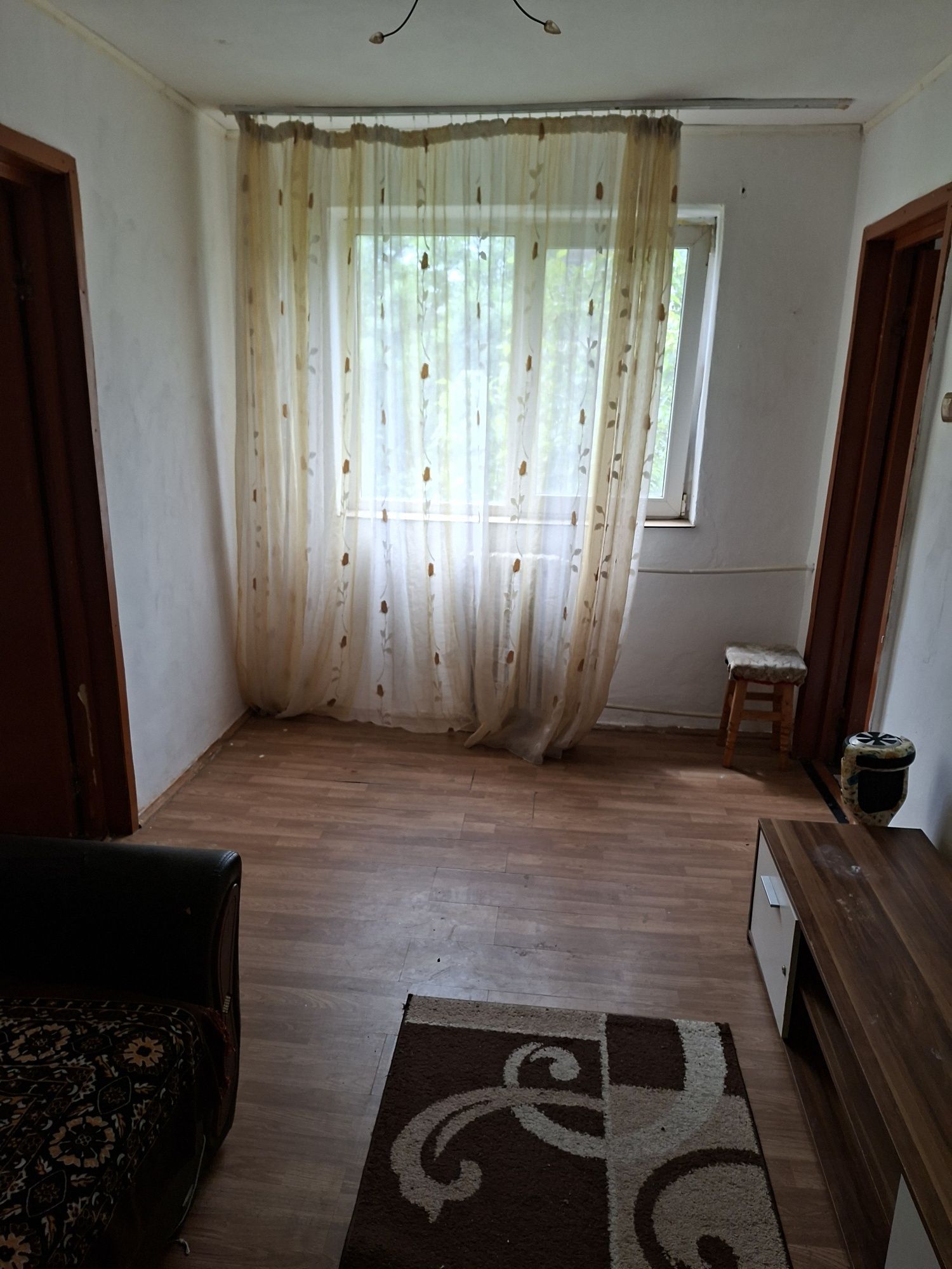 Vând apartament 3 camere confort 2  zona micro 14