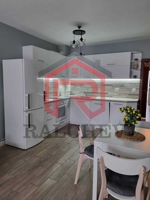 Двустаен апартамент под наем / Левски