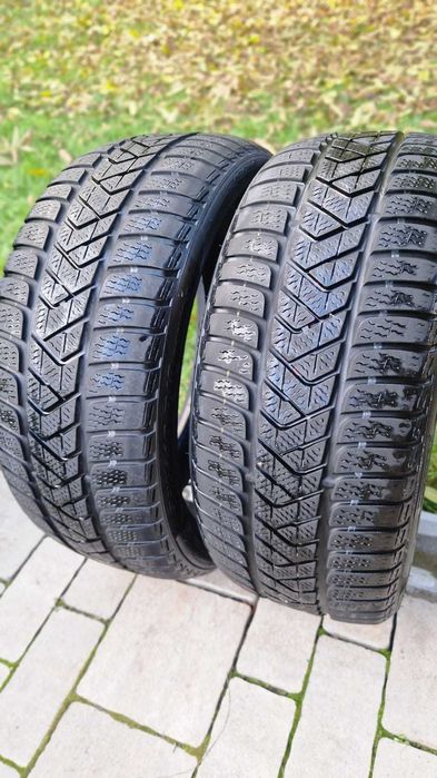 Anvelope iarna 225 40 R 18 Dunlop