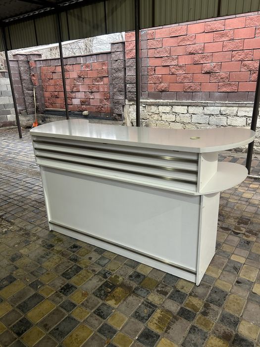 Продам ресепшен в отличном состоянии