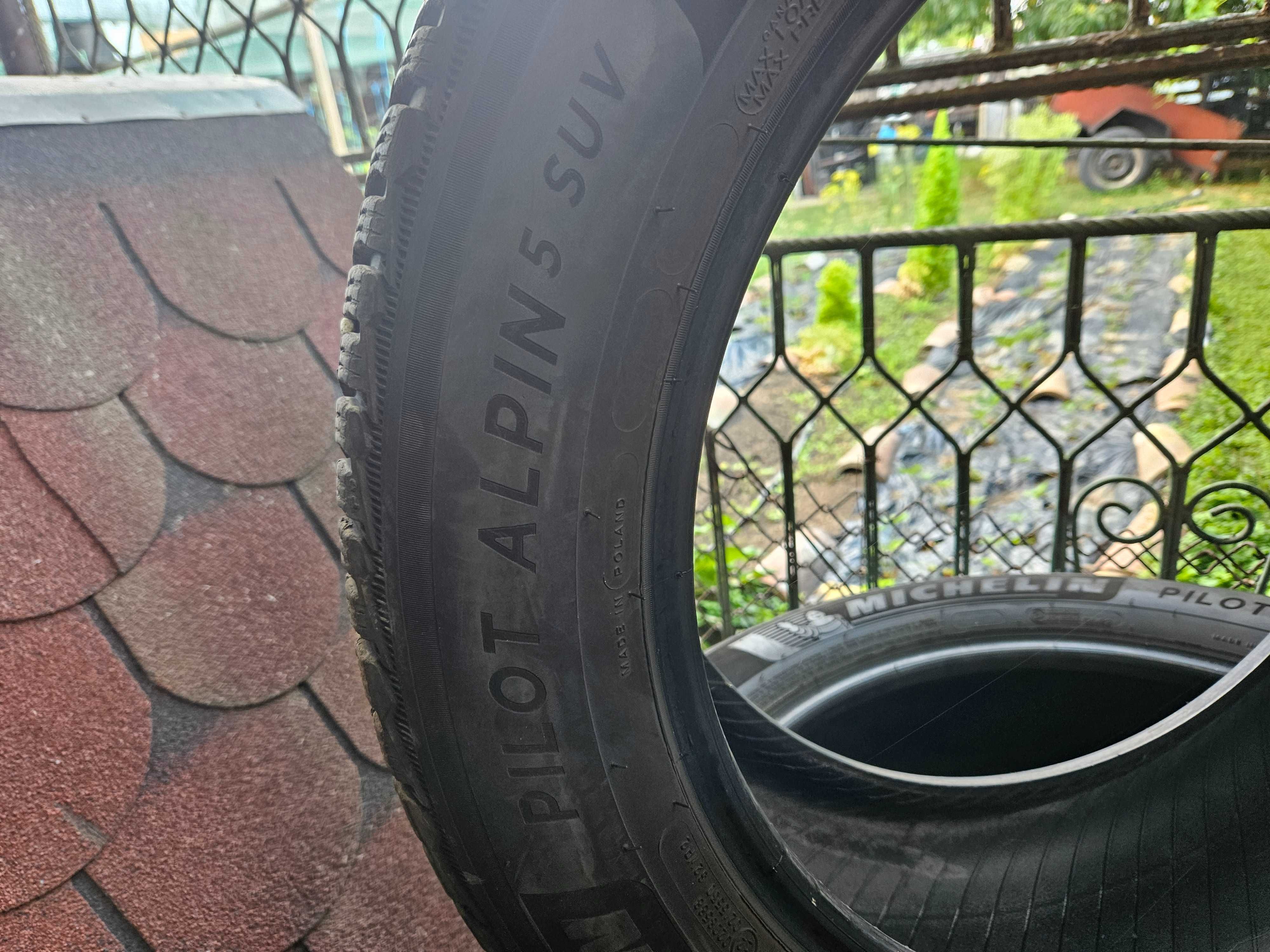 Michelin 235/55/19 зимни