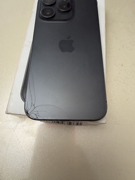 Iphone 15 pro max si pro