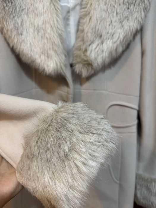 Палто с високо съдържание на вълна