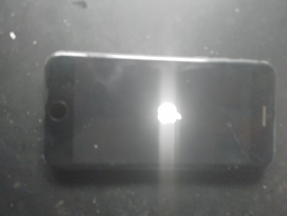 vând telefon iPhone 8 pentru piese