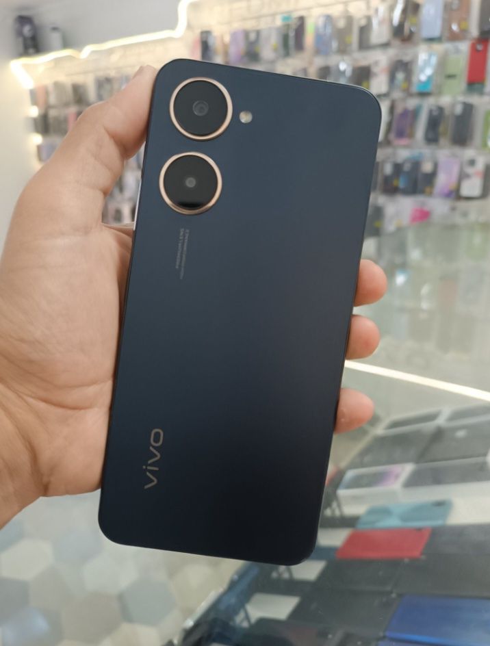 Vivo y 03 4ga 128 gb sastayanasi zor