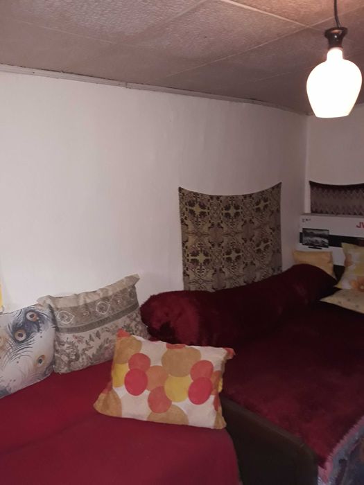 Продава се Къща в с. Островче, Област Разград - 62 кв.м за 617 €/кв.м - Снимка #3