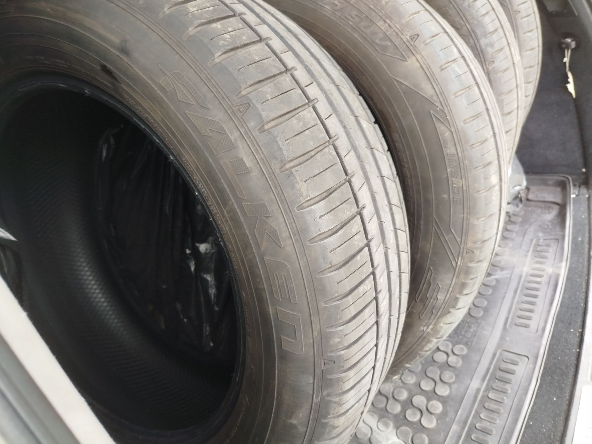 Гуми 235/60/r18 dot 21