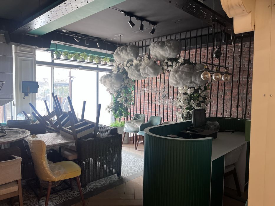 Готове завдение с оборудованием для ресторана