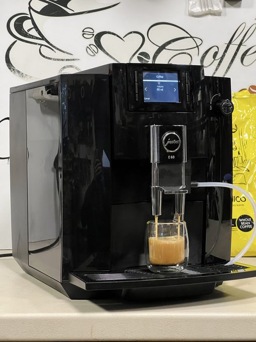 Кафемашина кафе автомат Jura E60 с гаранция