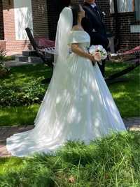 Белое свадебное платье