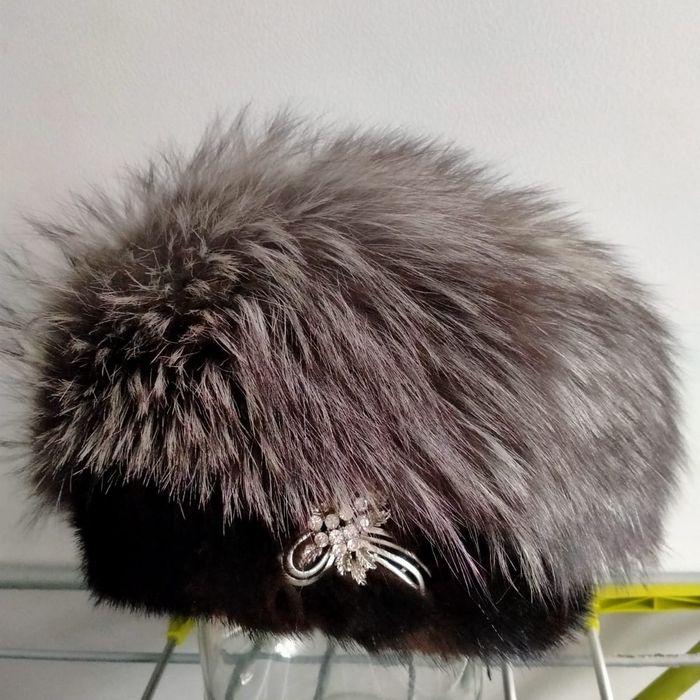 Продам шапку.           .