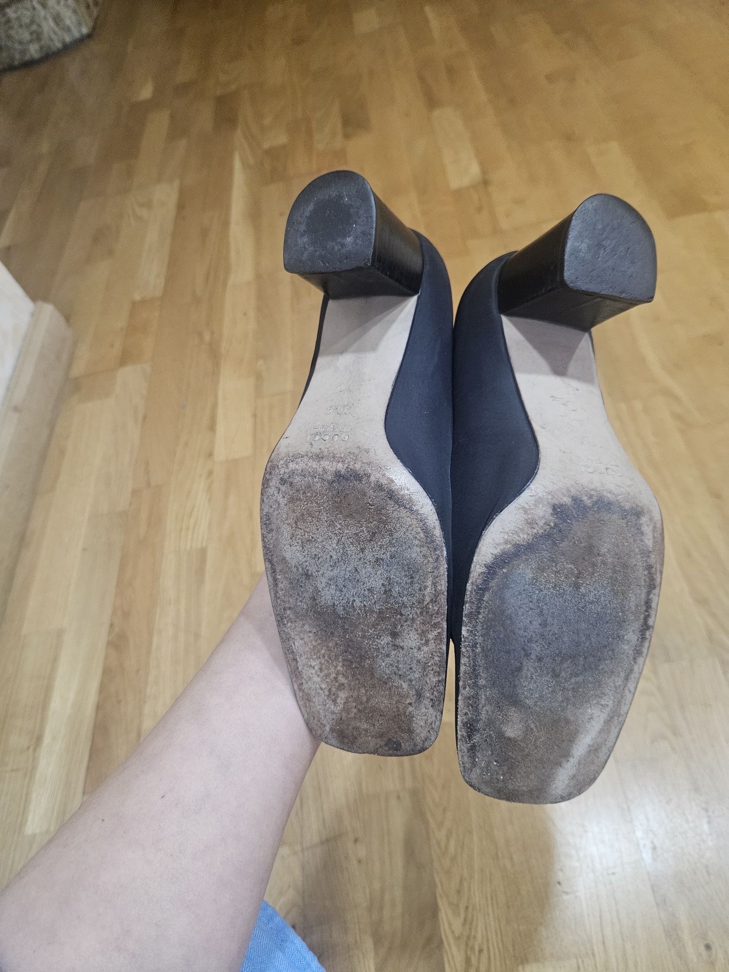 Pantofi Gucci autentici