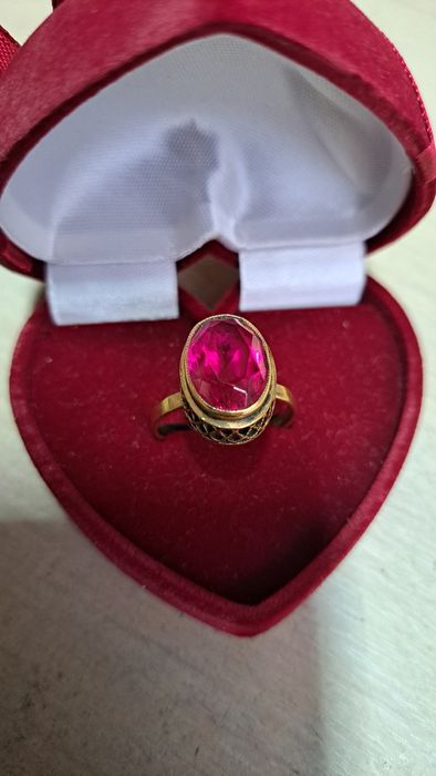 Продам кольцо размер 18