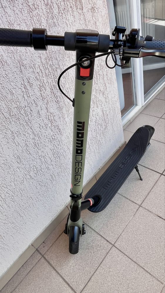 Trotineta electrica MOMO DESIGN EVO9