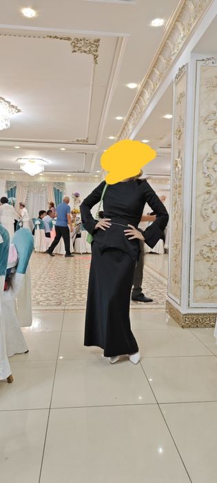 Чёрное платье 1 раз одевала материал шикарный атласовый