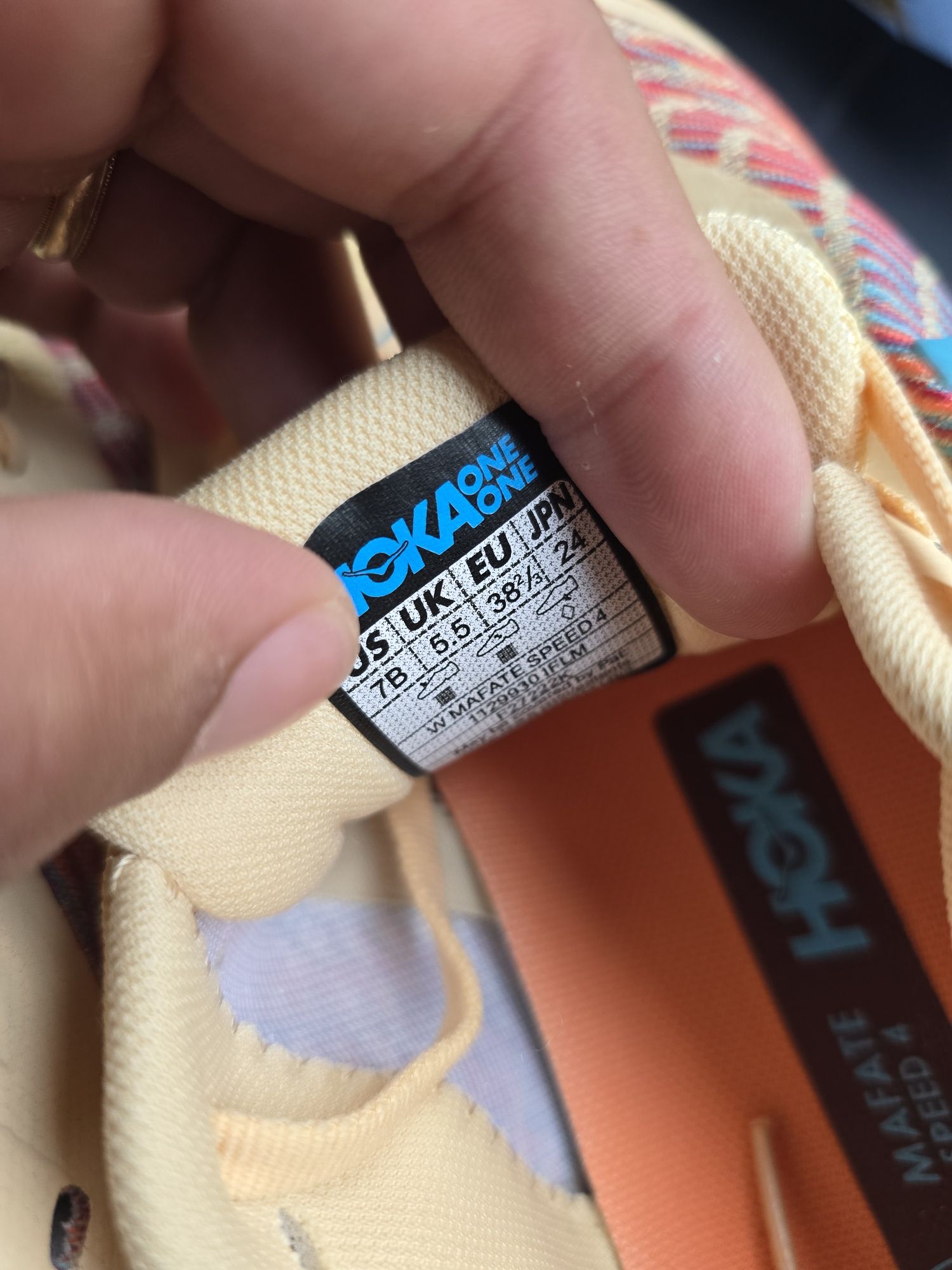 Hoka mafate speed 4  38 2/3