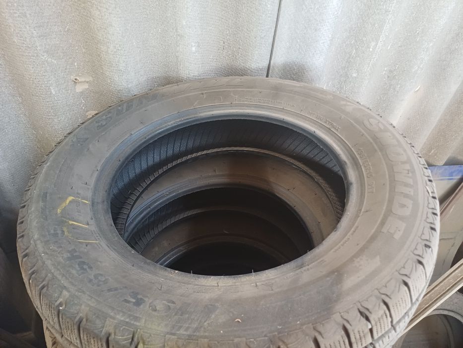 Продам шины  в отличном состоянии