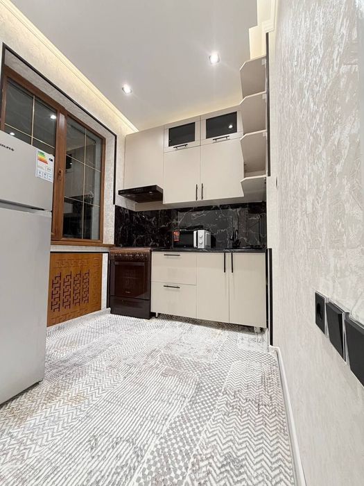 Чиланзар 7 квартал.3-х комнатная. Новза.