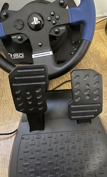 Волан Thrustmaster T150