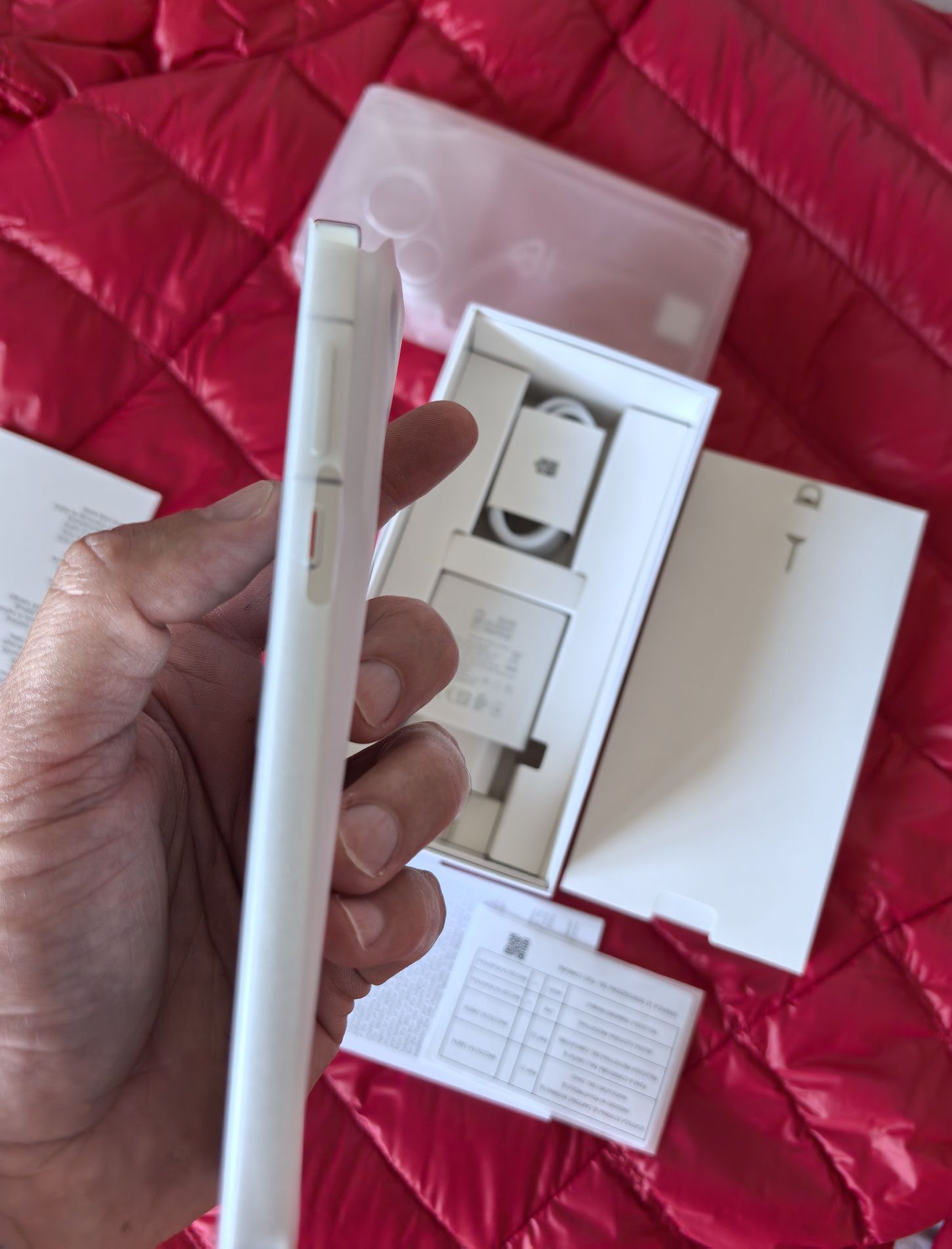 Невключван Huawei pura 70 с 3 години гаранция!