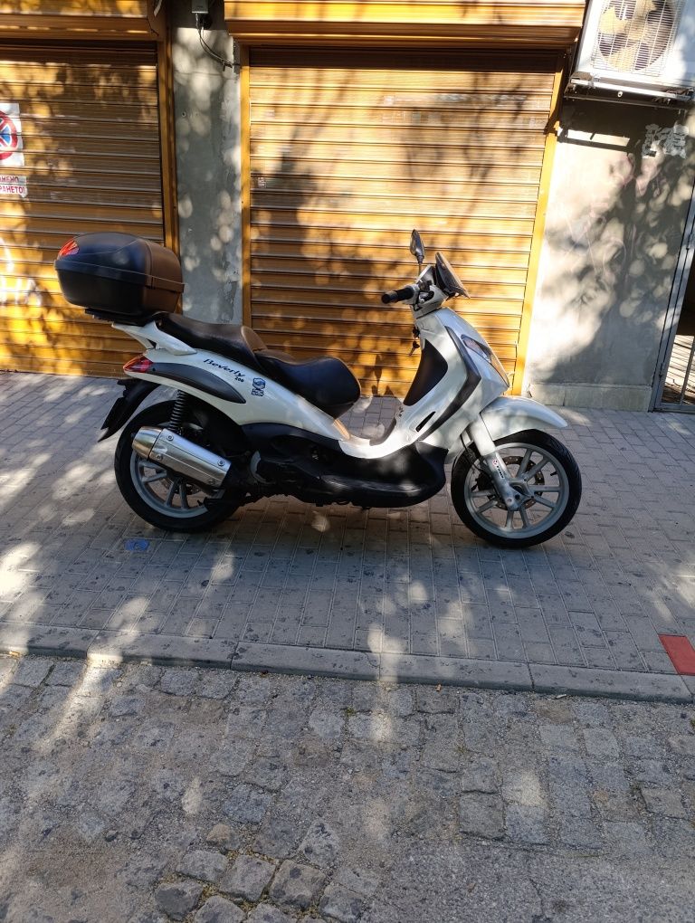 Piaggio Beverly 125