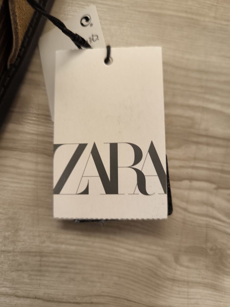 Zara Дамско сабо