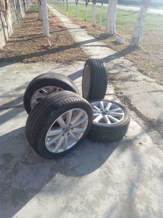 De vânzare roți pe 17