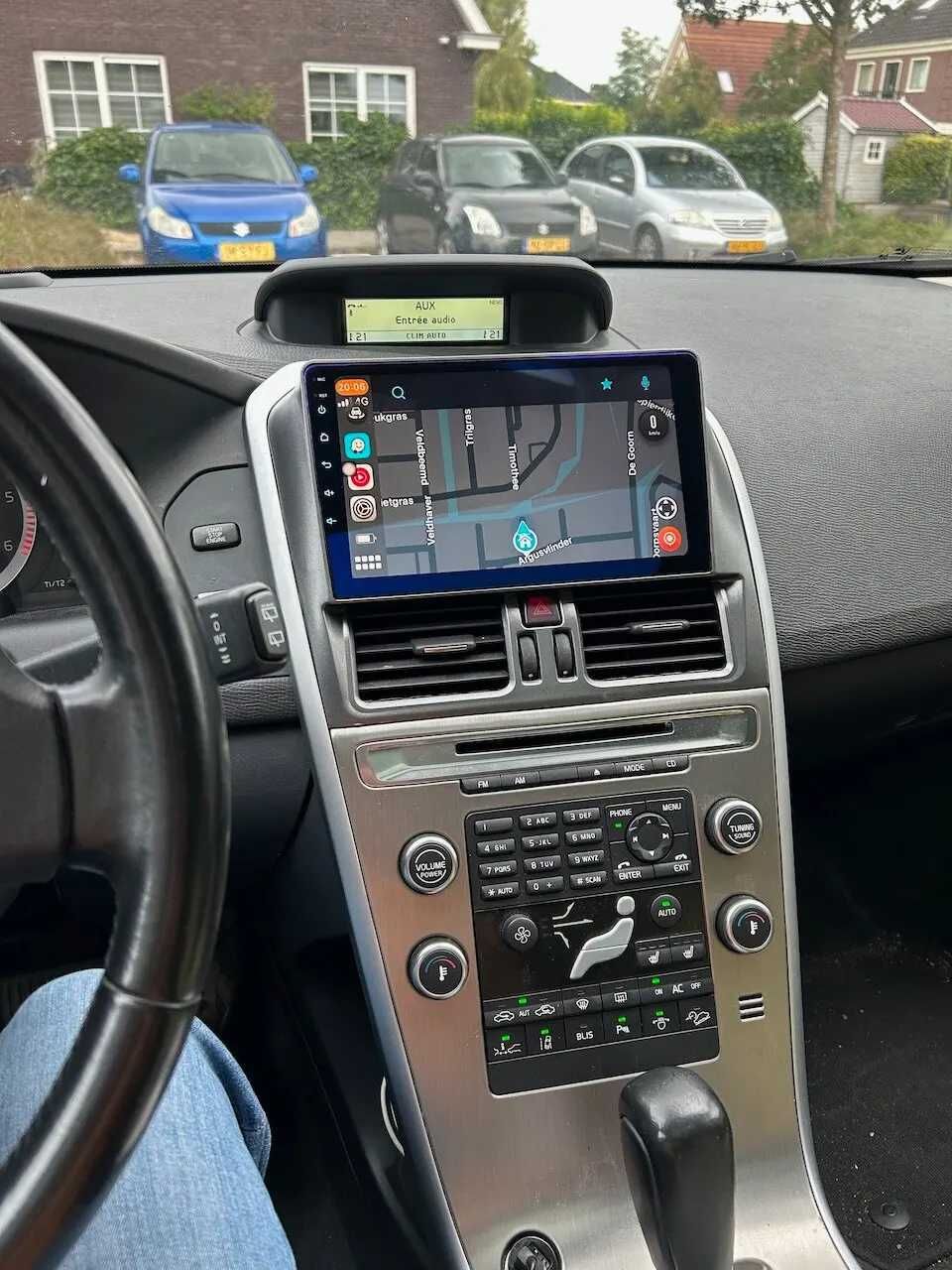 Navigatie GPS Android 13 Dedicata Volvo XC60 - CarPlay, DSP, BT, Wi-Fi