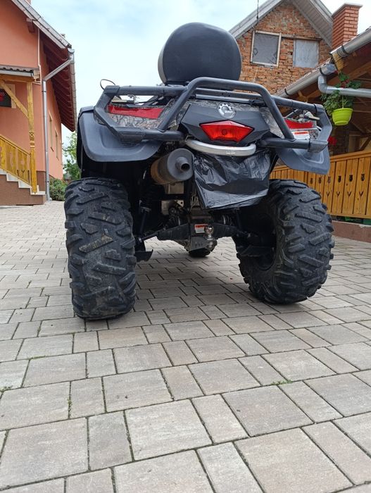 Can ám outlander 800 R 2012